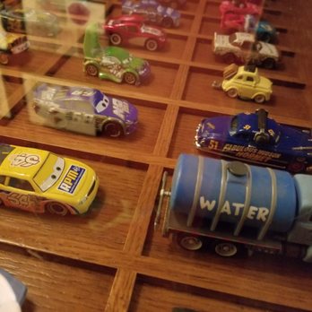 Lamplight Lounge - Collectables - New American Near Me - Anaheim, California