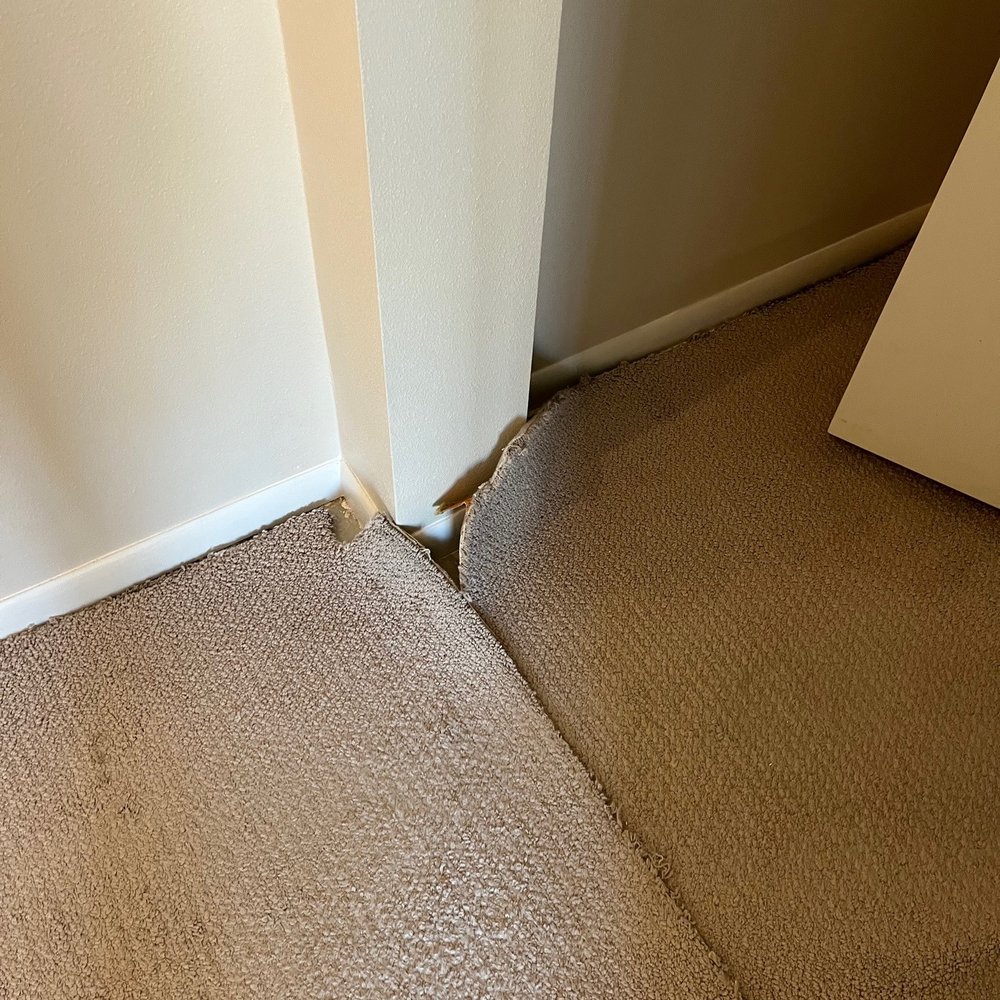 Diamond Flooring - a crack in the corner of a room - Flooring Near Me - Diamond Bar, California Diamond Flooring - a crack in the corner of a room - Flooring Near Me - Diamond Bar, California