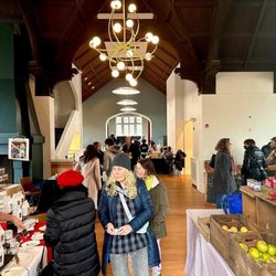 Deep Roots Farmers Market - Busy day at the market!