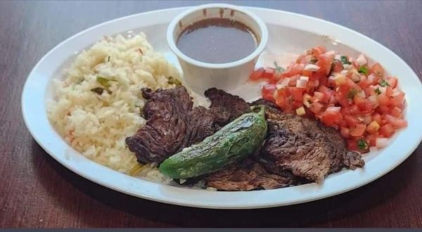 Las Pavas Restaurant y Pupuseria by null