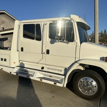 Dynamic Auto Custom - Car Window Tinting Near Me - Santa Ana, California
