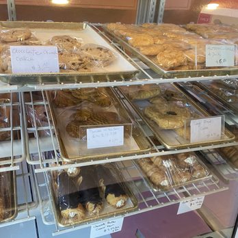 Hong Kong Bakery and Cafe - Cookies and Chinese snacks - Bakeries Near Me - Mountain View, California