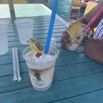 The Lemon Bar - Piña coladas - American Near Me - Neptune Beach, Florida The Lemon Bar - Piña coladas - American Near Me - Neptune Beach, Florida