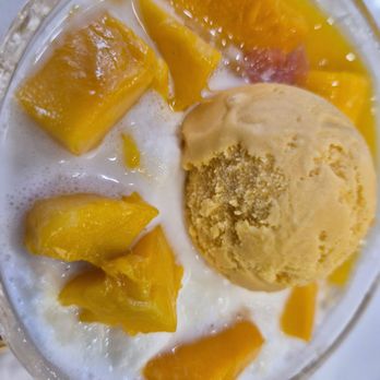 Mango Mango Dessert - A2 Coconut Mango Juice Sago & Pomelo w. Mango Ice Cream - Desserts Near Me - Henderson, Nevada Mango Mango Dessert - A2 Coconut Mango Juice Sago & Pomelo w. Mango Ice Cream - Desserts Near Me - Henderson, Nevada