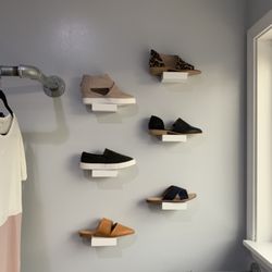 De Luna Boutique - Shoes