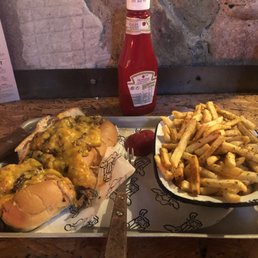 Cheesesteak and skinny fries