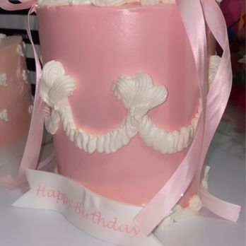 La Casa Dulce - Chic and cute - Custom Cakes Near Me - Downey, California La Casa Dulce - Chic and cute - Custom Cakes Near Me - Downey, California