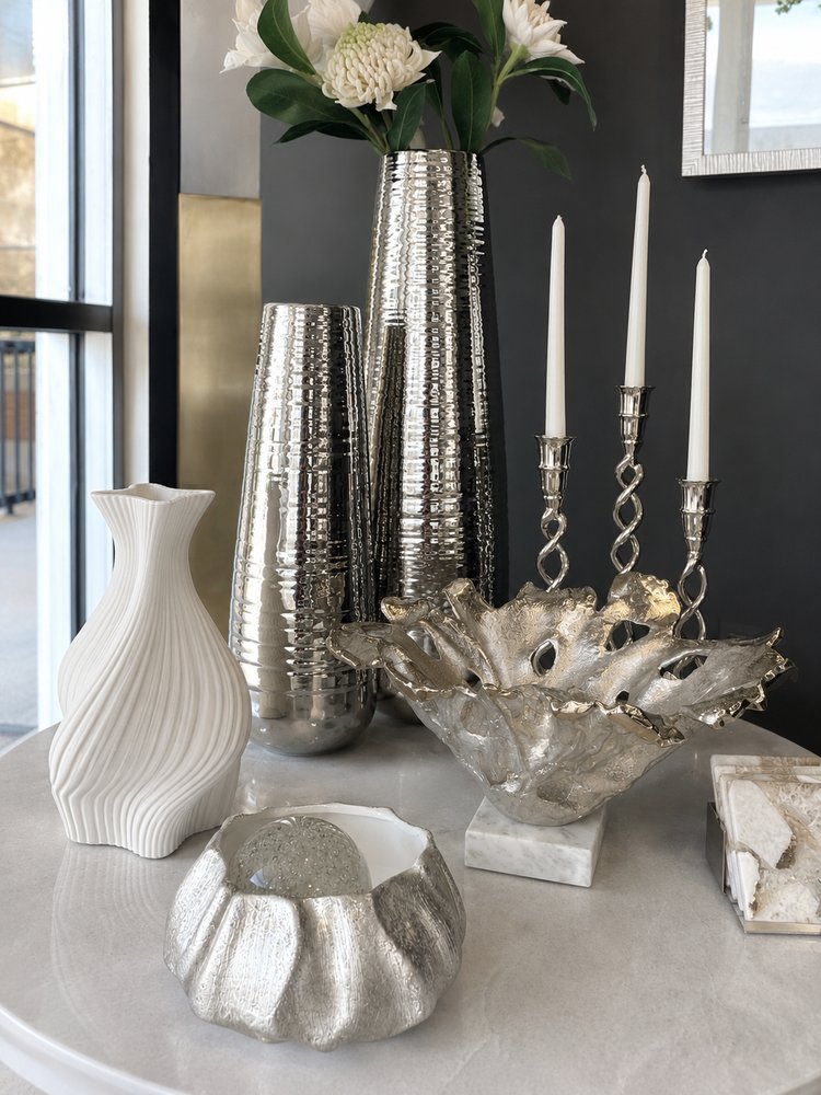 Decor - For The Well-Dressed Home