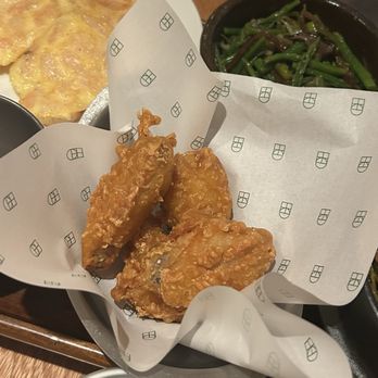 Moono - wings - Korean Near Me - New York, New York