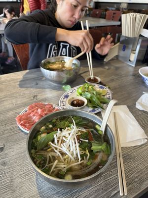 Pho Huynh by null