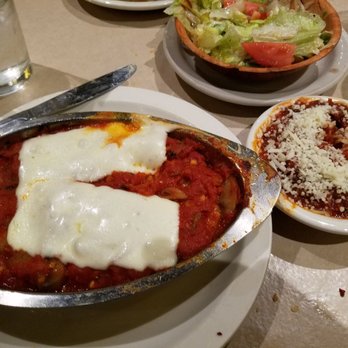 Pete & Sam's Restaurant - Vela parmesan with spaghetti side. - Italian Near Me - Memphis, Tennessee Pete & Sam's Restaurant - Vela parmesan with spaghetti side. - Italian Near Me - Memphis, Tennessee