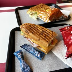 Laurie's Deli