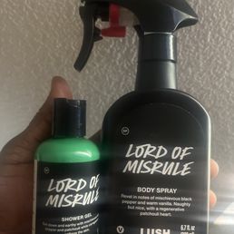 Jus body wash n body spray I love too death !!!
