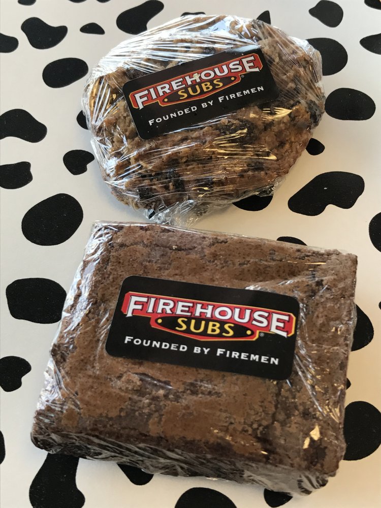 Firehouse Subs - Photo 3