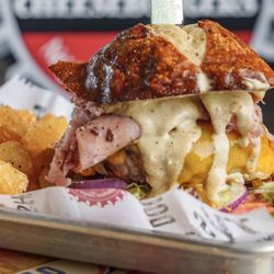 Cold Beers & Cheeseburgers - Build Your Own Burger!
