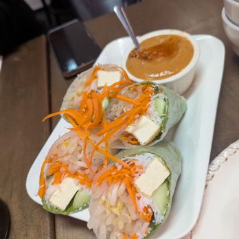 Thai Delight Bistro - Fresh rolls with tofu and peanut sauce - Thai Near Me - Wilsonville, Oregon