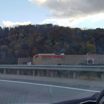 Giant Eagle - So I was driving down the highway and I saw a giant eagle! But they didn't have wings. - Grocery Near Me - Pittsburgh, Pennsylvania