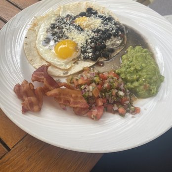 Limonada Bar + Brunch - Eggs - Breakfast & Brunch Near Me - Miami Beach, Florida Limonada Bar + Brunch - Eggs - Breakfast & Brunch Near Me - Miami Beach, Florida