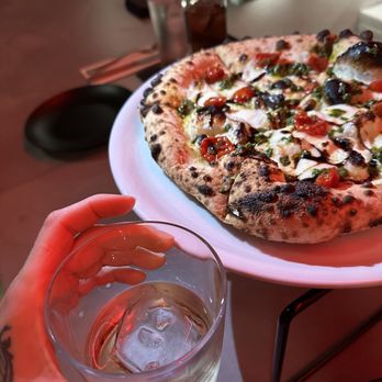 Double Zero Pie & Pub - Pizza Near Me - Las Vegas, Nevada