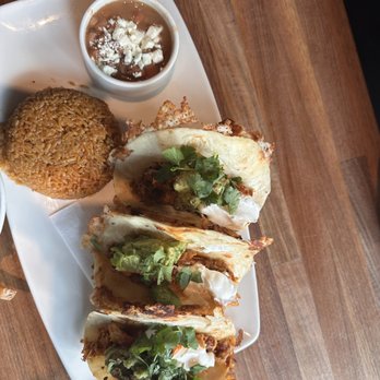 Yard House - Vampire style taco - New American Near Me - Orlando, Florida