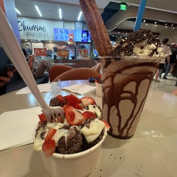 Churriño Gourmet Dessert - Desserts Near Me - Costa Mesa, California Churriño Gourmet Dessert - Desserts Near Me - Costa Mesa, California