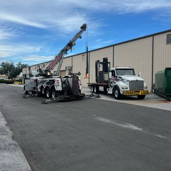 Professional Towing - equipment team lift - Towing Near Me - Tampa, Florida Professional Towing - equipment team lift - Towing Near Me - Tampa, Florida