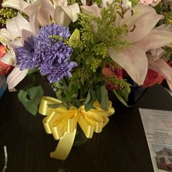 RTP Fresh Flowers - Dinner table
