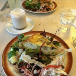 Lala's - La La's lunch date