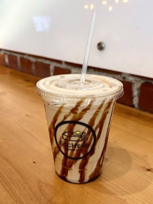 EggHead Sando Café by null