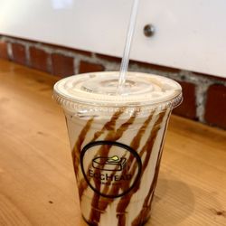 Egghead Sando Cafe - Brown Sugar Hojicha Latte