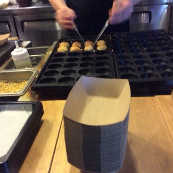 DokoDemo - Making takoyaki - Ramen Near Me - New York, New York