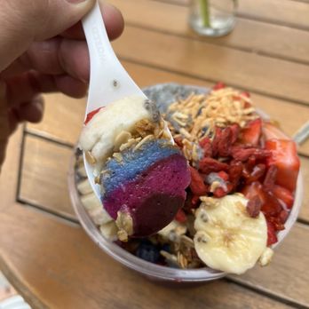 Garden District Super Foods - Açaí bowl - Juice Bars & Smoothies Near Me - Seal Beach, California