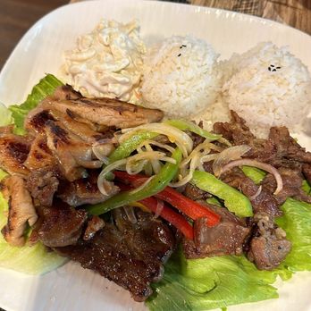 Fortune Dumpling House - Bbq mix plate - Chinese Near Me - Chico, California