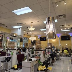 Success Nails - Interior decor and set up