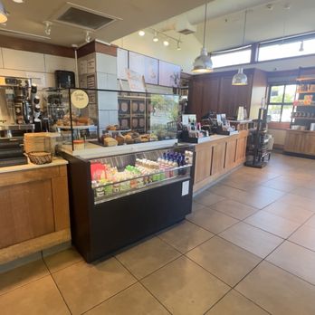 Peet's Coffee - Coffee & Tea Near Me - Corte Madera, California