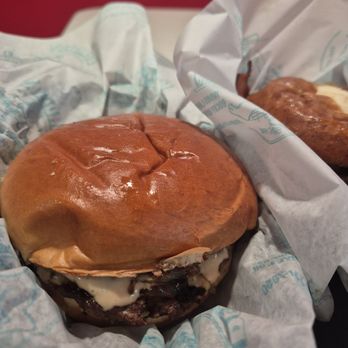 Bearden's - Gouda Bear - Burgers Near Me - Rocky River, Ohio