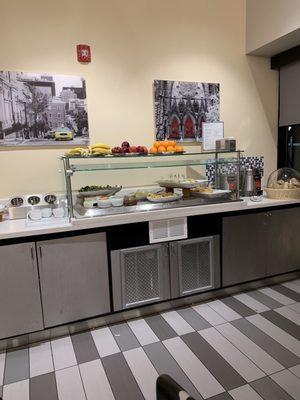 THE CLUB BWI - TEMP. CLOSED - 152 Photos & 120 Reviews - Airport ...