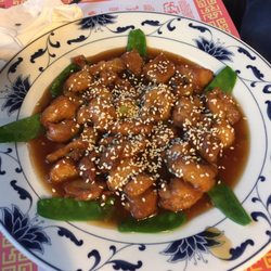 Great Hunan - Delicious ! We've been looking for food Chinese in the area and this fits the bill. Pan fried noodles, sesame chicken we're both delish.