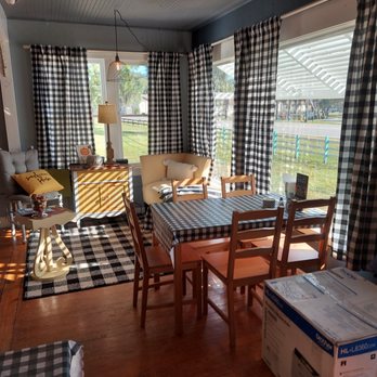 Sunshine Joe’s Coffee Shop - a dining room and living room - Coffee & Tea Near Me - Largo, Florida