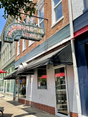 Hinkle's Sandwich Shop by null