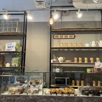 Simit & Chai - Interior - Coffee & Tea Near Me - Toronto, Ontario