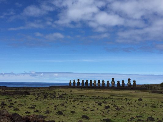 Ahu Tongariki by null