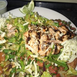 Grilled salmon tostada Grilled salmon tostada