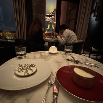 Café de l'Homme - The most amazing desserts. Lemon tart with meringue and 100% the best tiramisu I've ever had. - French Near Me - Paris, 75 Café de l'Homme - The most amazing desserts. Lemon tart with meringue and 100% the best tiramisu I've ever had. - French Near Me - Paris, 75