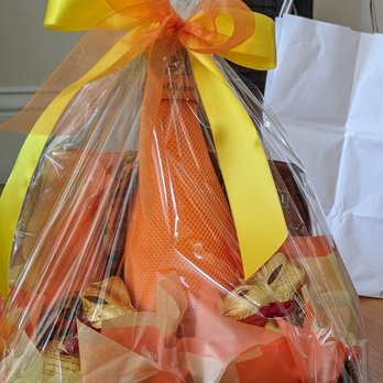The Gifted Basket - Gift Shops Near Me - San Francisco, California
