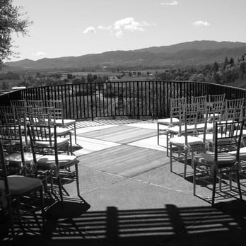 Auberge du Soleil - set for a wedding - Hotels Near Me - Rutherford, California