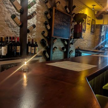 La Cava - Italian Near Me - New York, New York