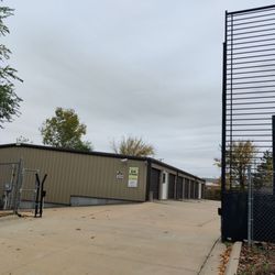 Logan Street Mini-Storage - Malfunctioning Gate