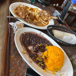 Gross as fuck, no flavor n not the original order. None of the food had any flavor nor was there any spice, drinks were weak. Gross as fuck, no flavor n not the original order. None of the food had any flavor nor was there any spice, drinks were weak.