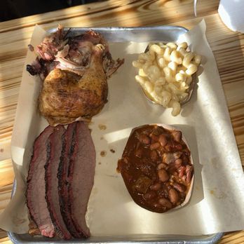 Bakersfield Barbecue Company - Mo'Meat - pulled pork, brisket, chicken, mac n cheese, chili beans. - Barbeque Near Me - Bakersfield, California Bakersfield Barbecue Company - Mo'Meat - pulled pork, brisket, chicken, mac n cheese, chili beans. - Barbeque Near Me - Bakersfield, California